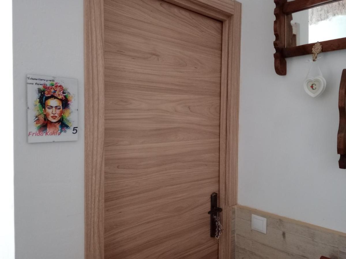 Cortijo Rural Molino El Tarahal Con Piscina Y Zonas Compartidas エクステリア 写真
